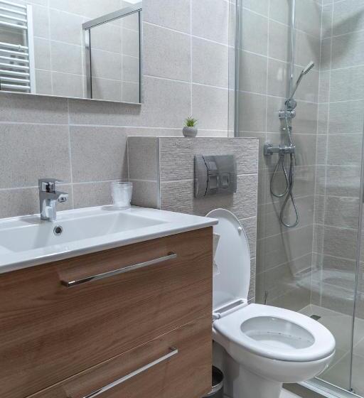 スタンダードルーム, Rózsa étterem & Panzió