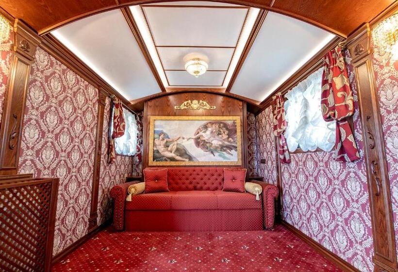 로얄 스위트, хотел глемпинг алианс