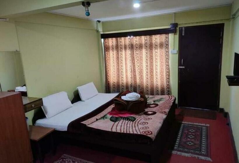 デラックスルーム, De Suzain Leh