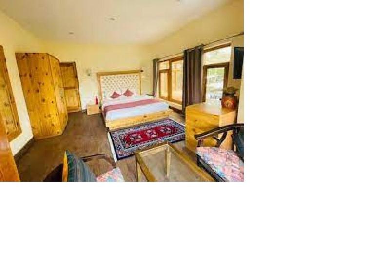 デラックスルーム, De Suzain Leh