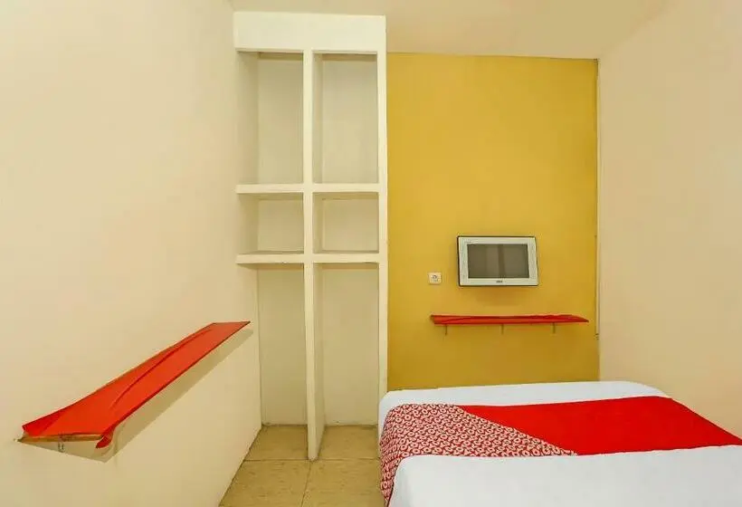 スタンダードルーム, Backpacker Homestay Jatisampurna Redpartner