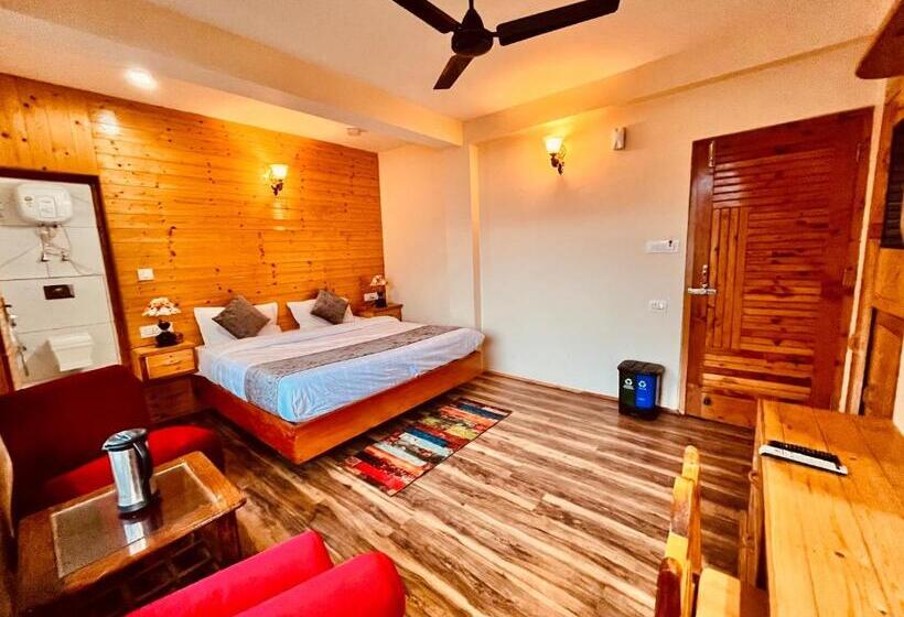 디럭스 룸, Kartik Cottage, Manali   A Blissful View From Entire Cottage
