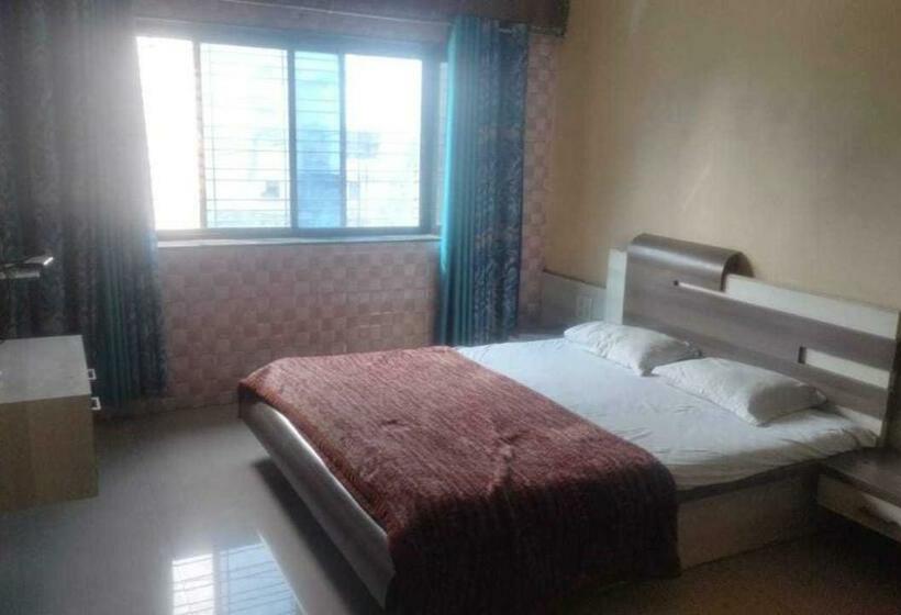 トリプルクラシックルーム, Pop Hotel Sudarshan