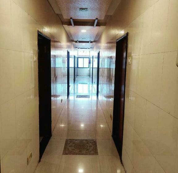 Трехместный Номер Классика, Pop Hotel Sudarshan