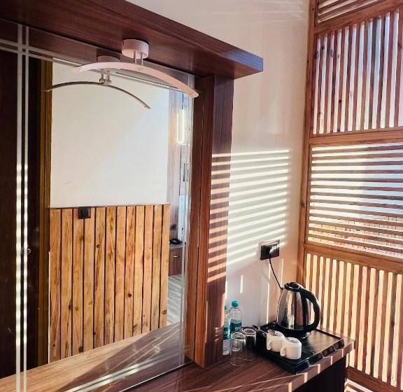 جناح إدارى, Merriment The Three Heavens Resort