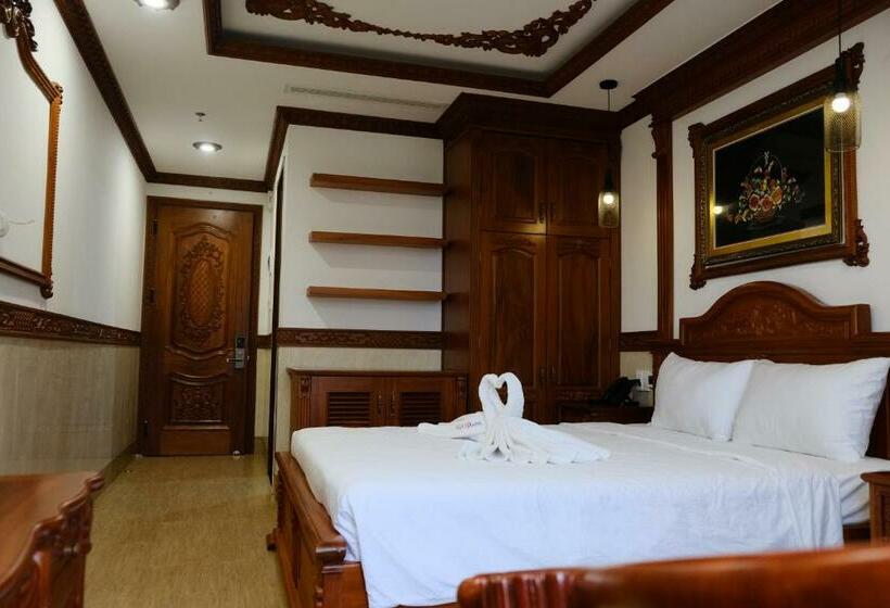 اتاق سوپریور, Phan Van 2