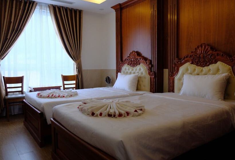 اتاق استاندارد, Phan Van 2