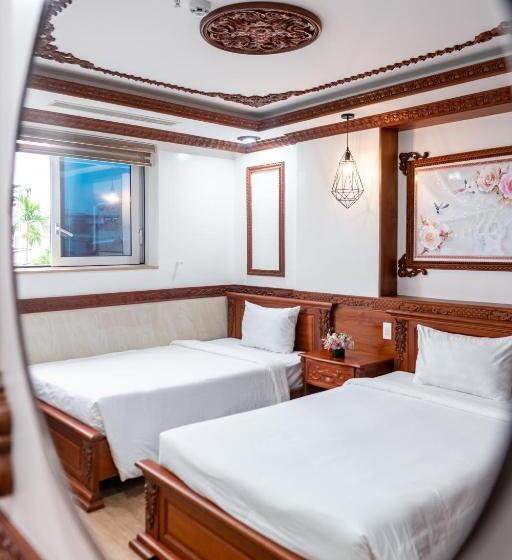 اتاق استاندارد با چشمانداز شهر, Phan Van 2