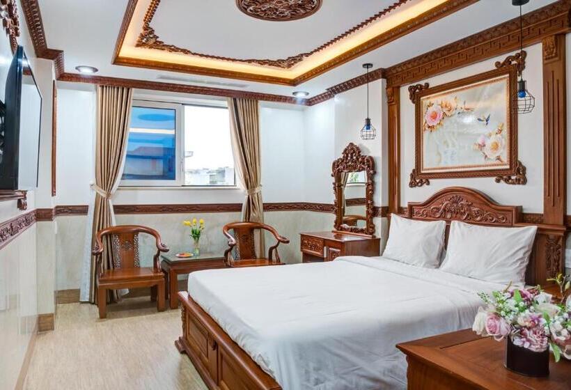 اتاق استاندارد, Phan Van 2