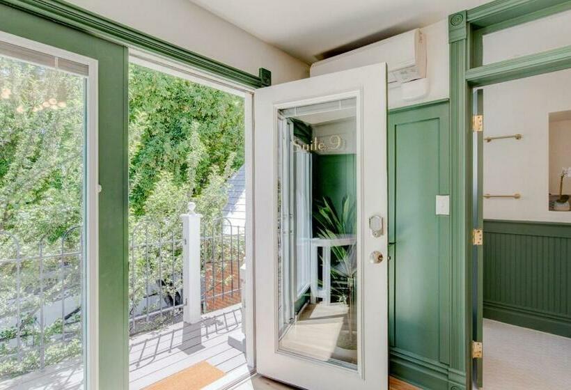 إستوديو قياسى سرير كينج, Suite 9 Historic Art City Inn