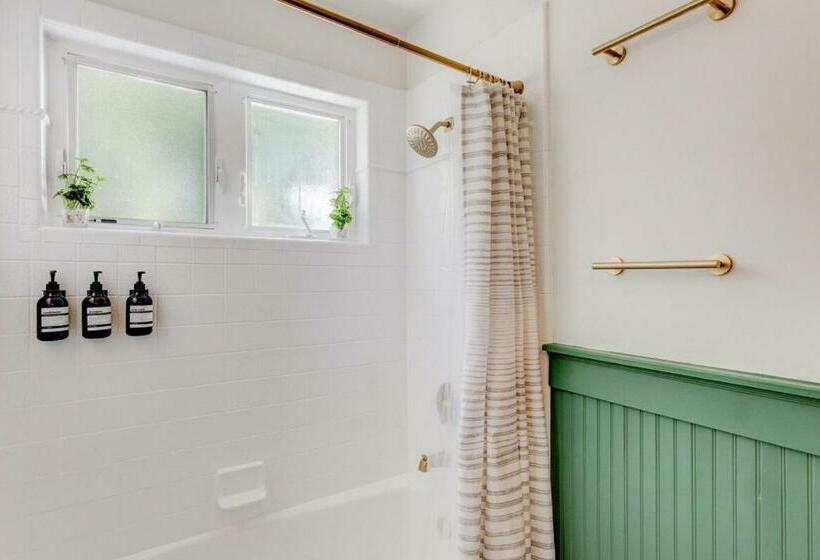 إستوديو قياسى سرير كينج, Suite 9 Historic Art City Inn