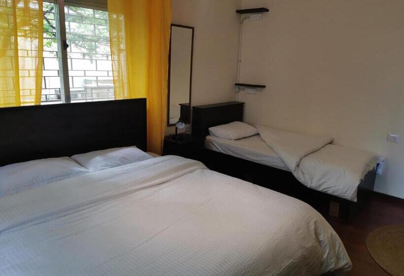 اتاق لوکس, Ramallah Hostel