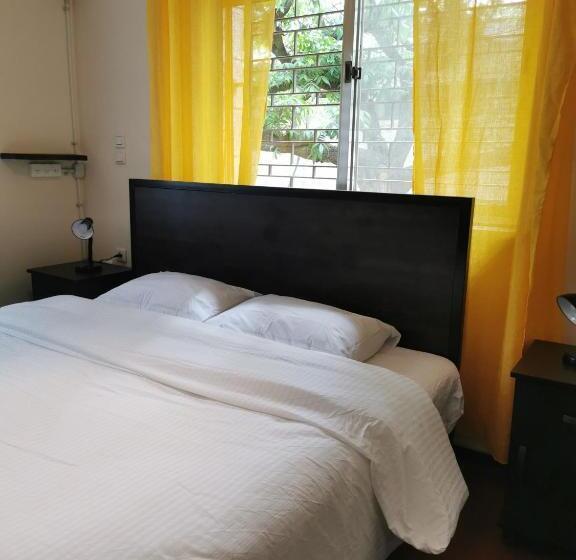 اتاق لوکس, Ramallah Hostel