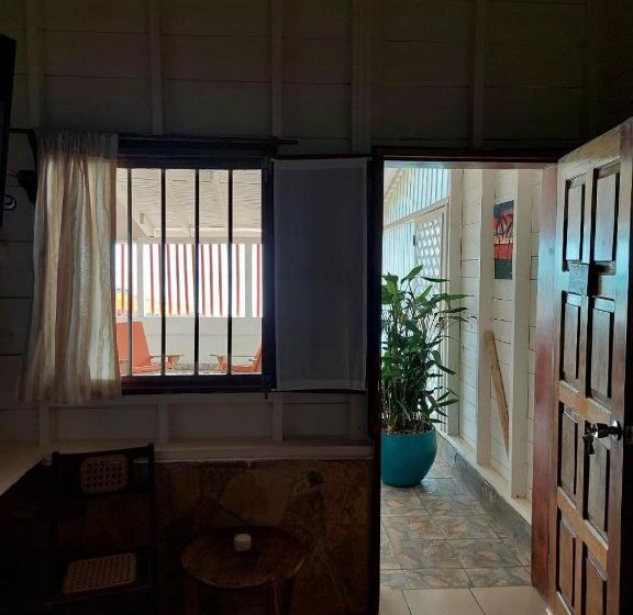 基本间, Sunset Bay B&b