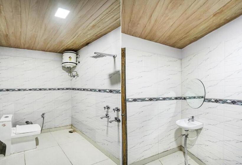Трехместный Номер Классика, Collection O Hotel Love Garden
