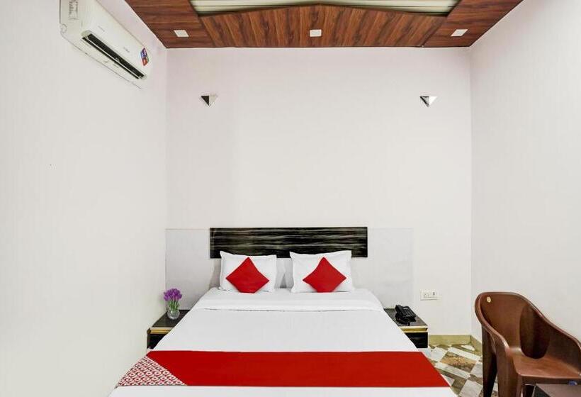 Трехместный Номер Классика, Collection O Hotel Love Garden