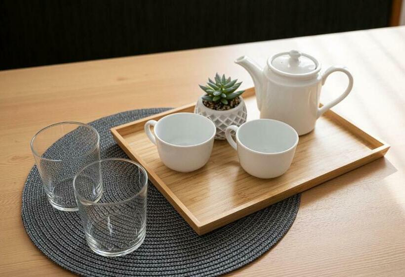 חדר משפחתי, Grünwald