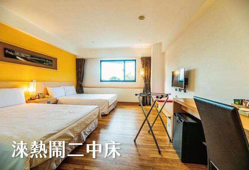اتاق استاندارد چهار تخته, Leisure Tamsui