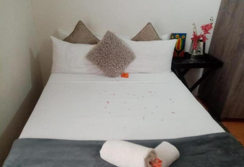 חדר אקונומי, Gh Redpillars