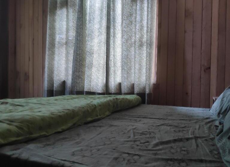 Номер Deluxe, Sukun Hostel
