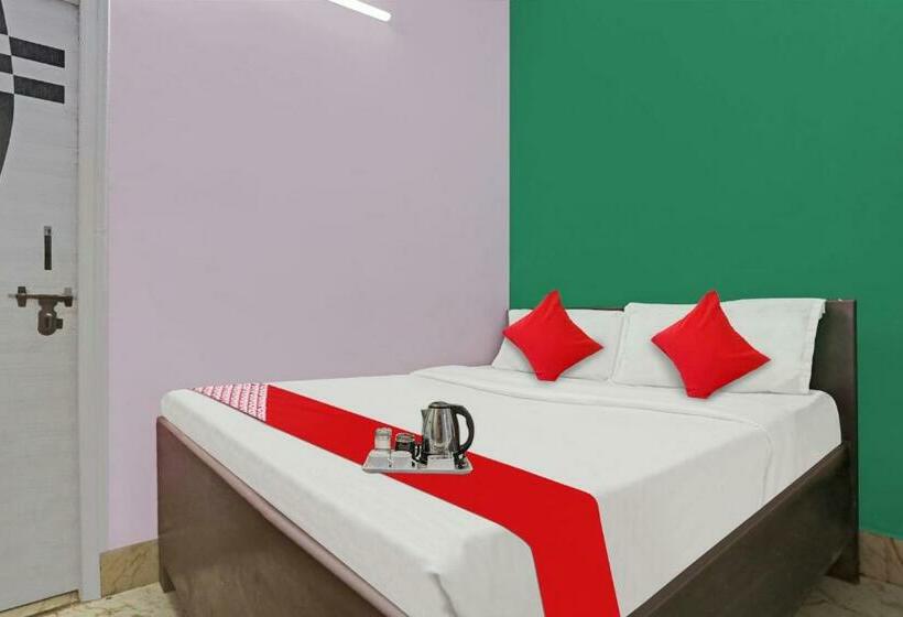 トリプルクラシックルーム, O Padam Residency