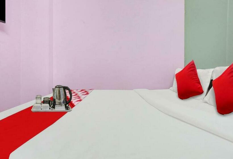 トリプルクラシックルーム, O Padam Residency