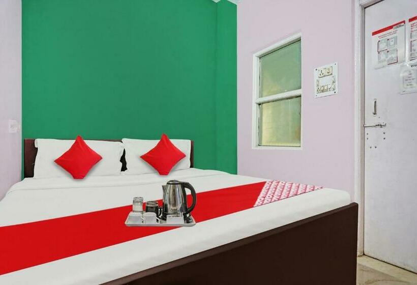 トリプルクラシックルーム, O Padam Residency