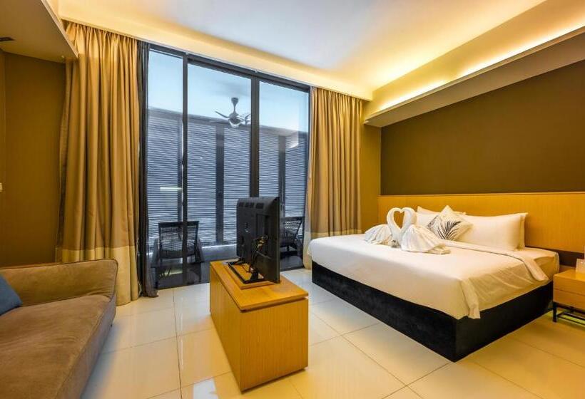 套房带泳池景, Greystone 99 Suites