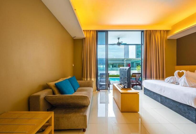 套房带泳池景, Greystone 99 Suites