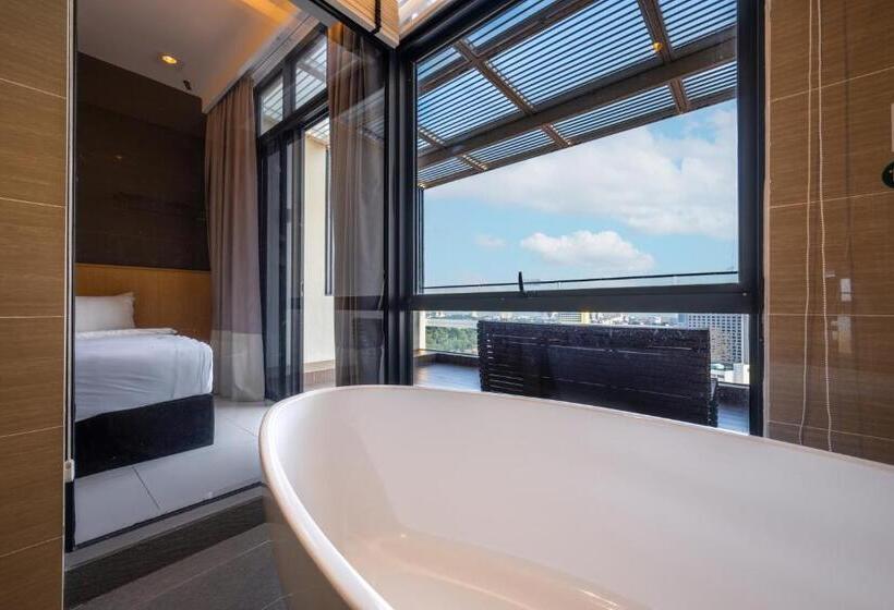带阳台套房, Greystone 99 Suites