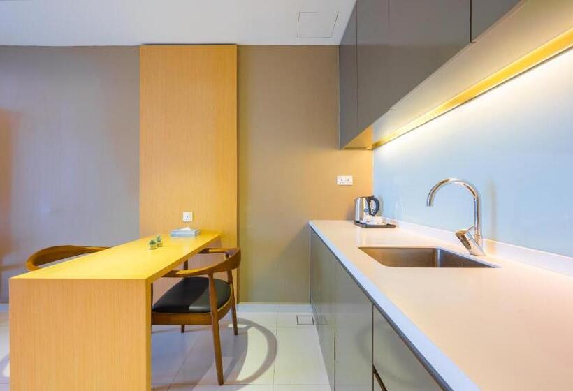 带双人大床的行政管理套房, Greystone 99 Suites