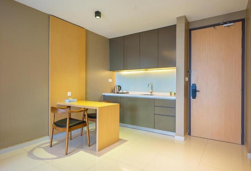 带双人大床的行政管理套房, Greystone 99 Suites