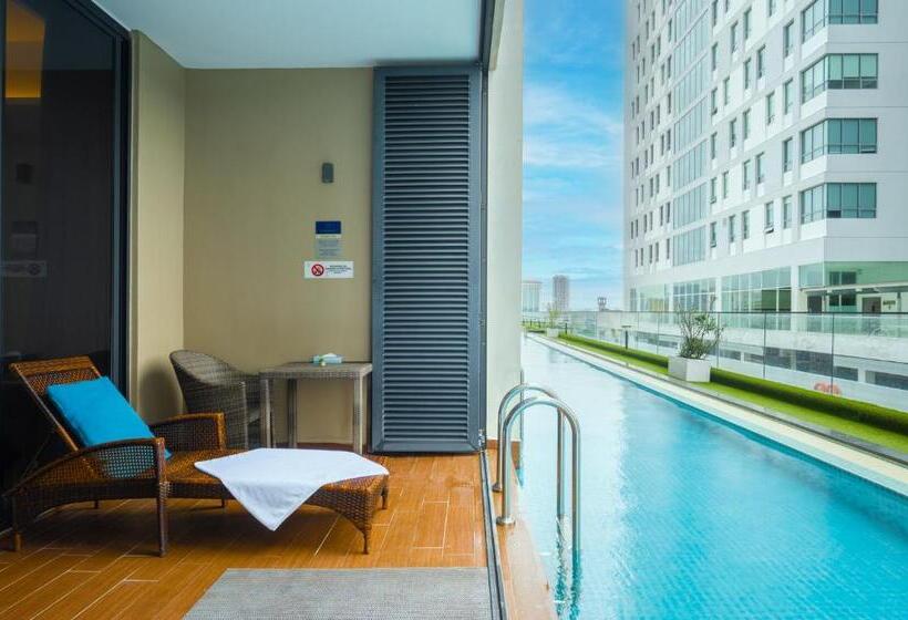 套房带泳池景, Greystone 99 Suites