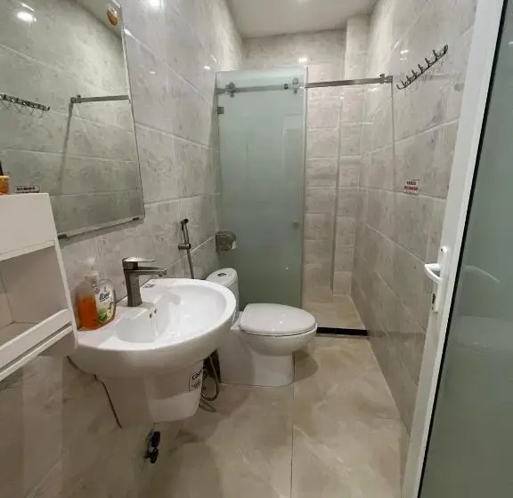 اتاق استاندارد چهار تخته, Khách Sạn Trung Anh 78 Hai Bà Trưng Bmt