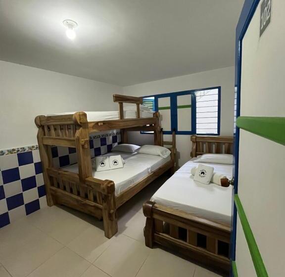 Семейный Номер, Nativo Hostel Venecia