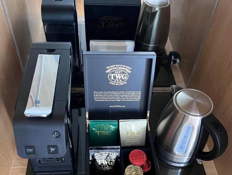 标准工作室, The Riyaz Lavanya