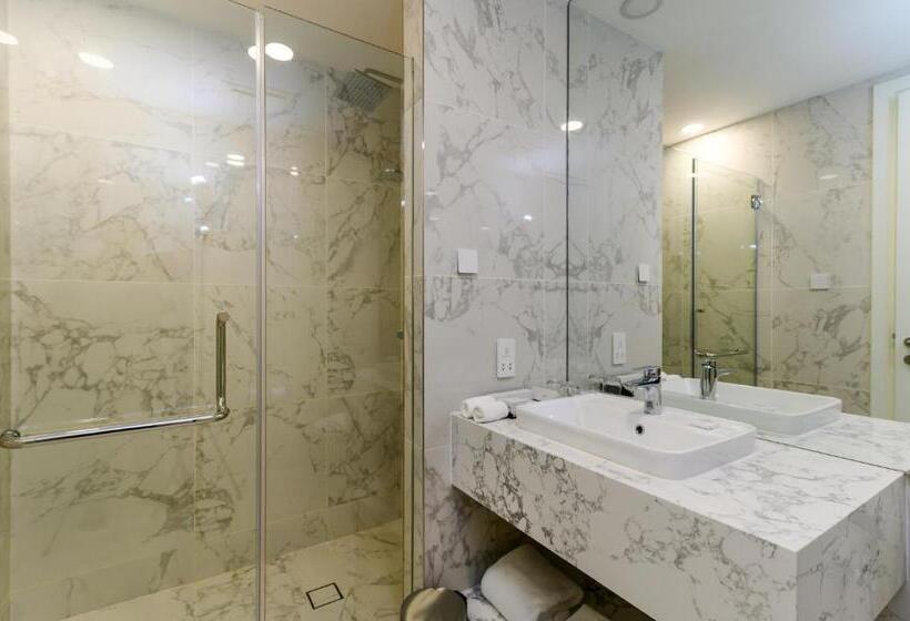 带2个卧室的公寓, The Riyaz Lavanya