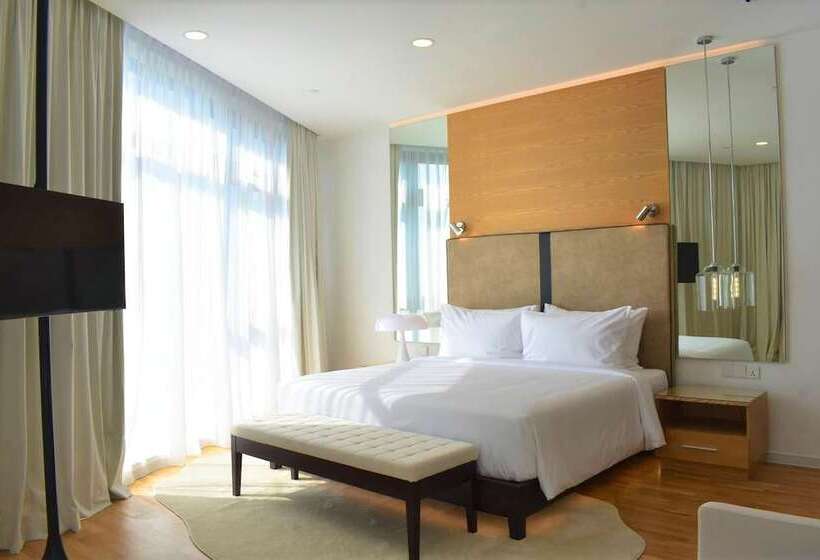 小型套房, The Riyaz Lavanya