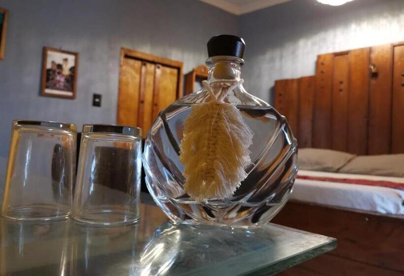 غرفة قياسية ثلاثية, Tihosuco Colonial