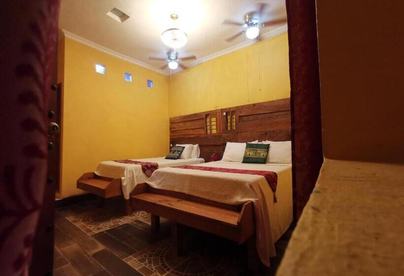 غرفة قياسية ثلاثية, Tihosuco Colonial