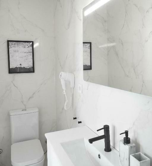 스탠다드 룸, Brito Capelo 183