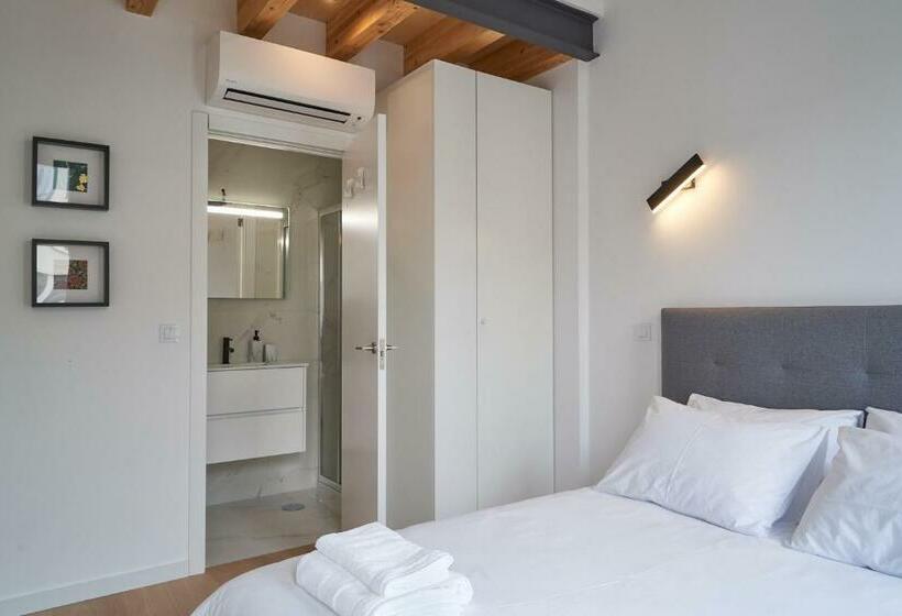 스탠다드 룸, Brito Capelo 183