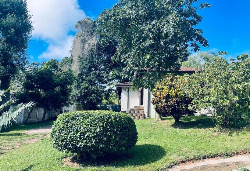 חדר משפחתי דלוקס, Snamel Guest House Waterfall