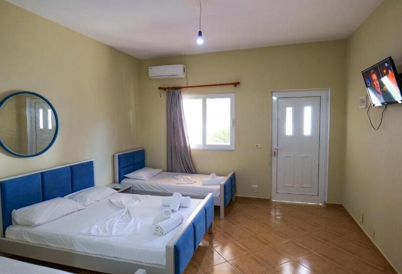 带阳台标准四人间, Kalemi Apartments