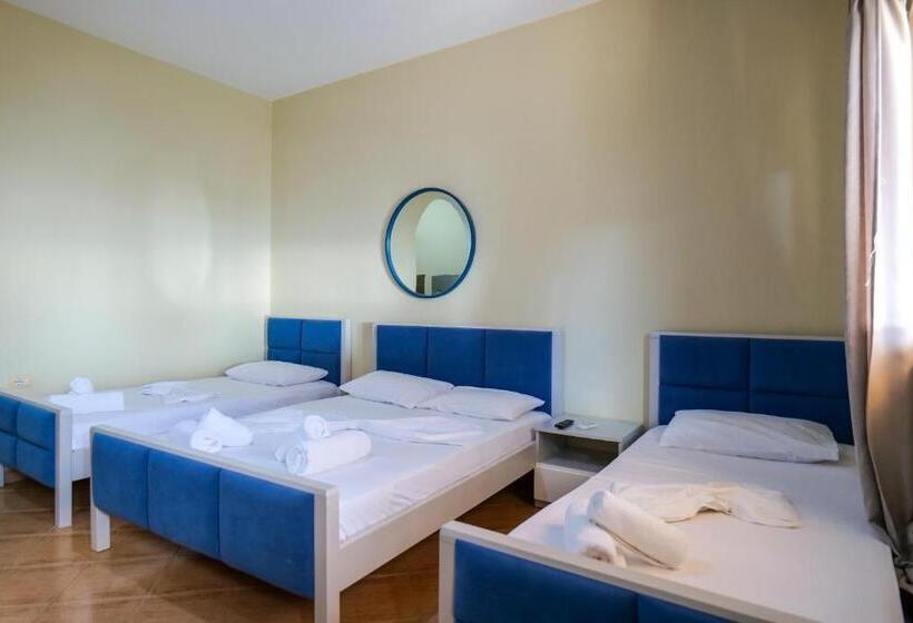 带阳台标准四人间, Kalemi Apartments