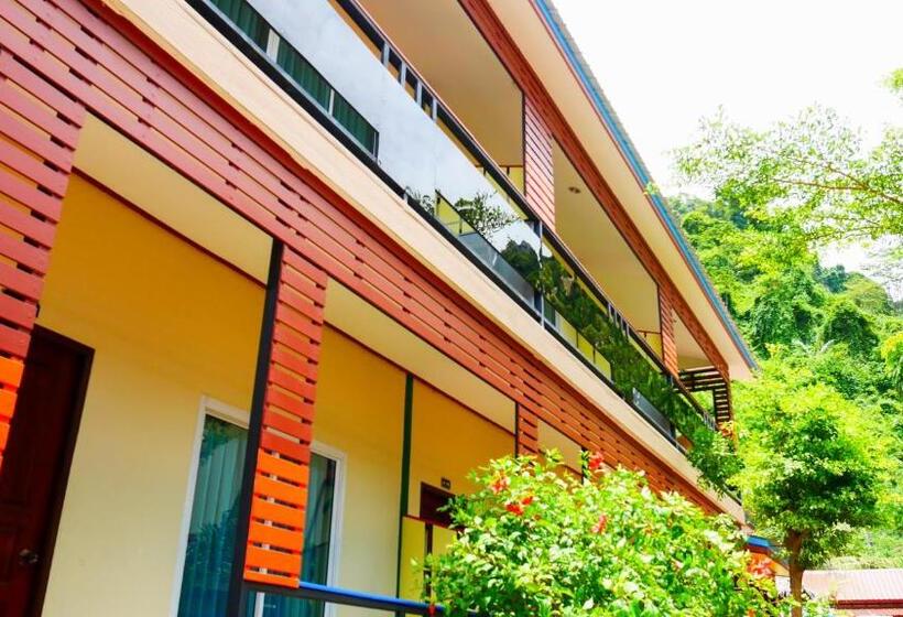 디럭스 룸, Chongkhao Resort  Phi Phi Island