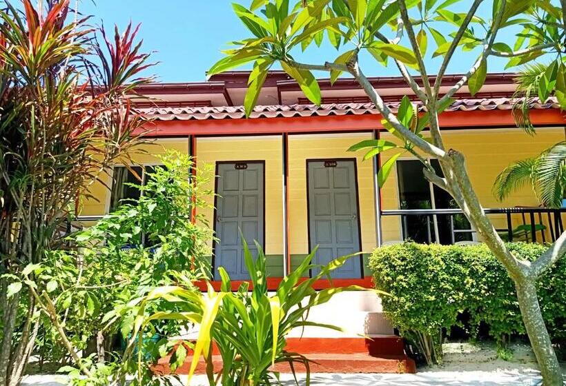 수피리어 룸, Chongkhao Resort  Phi Phi Island