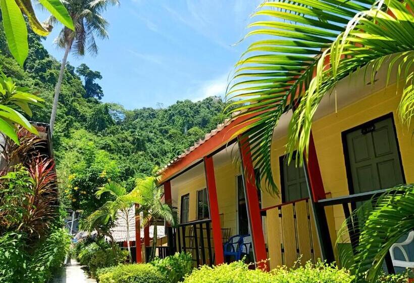수피리어 룸, Chongkhao Resort  Phi Phi Island