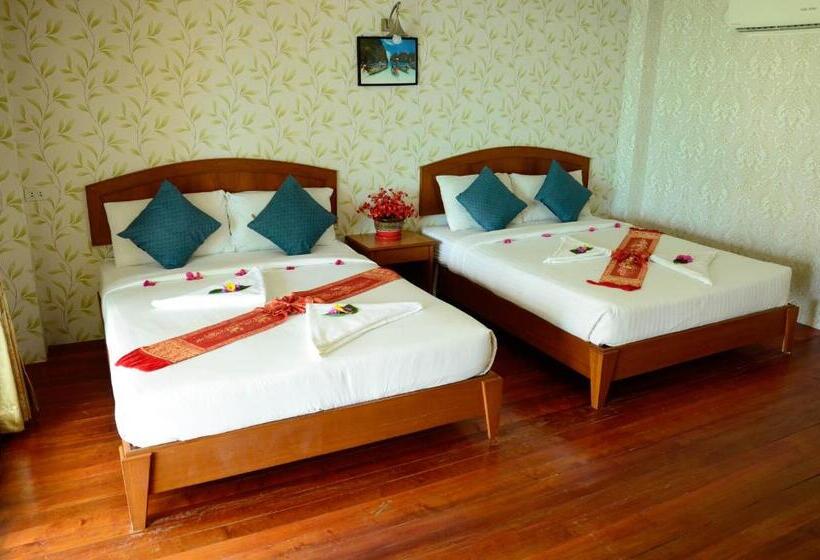 패밀리 방갈로, Chongkhao Resort  Phi Phi Island