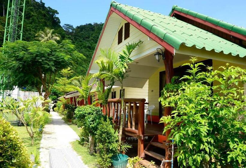 패밀리 방갈로, Chongkhao Resort  Phi Phi Island